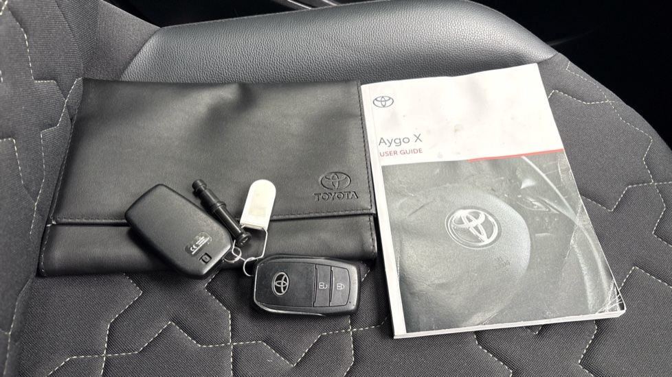 Toyota Aygo X 1.0 VVT-i Exclusive 5dr Petrol Hatchback - Image 19