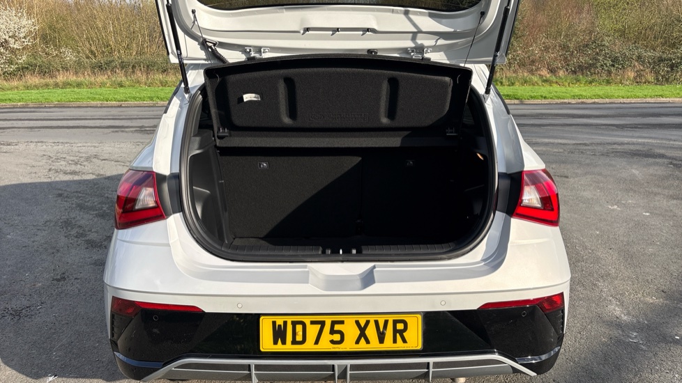 Hyundai i20 1.0T GDi 90 Black Line 5dr Petrol Hatchback - Image 4