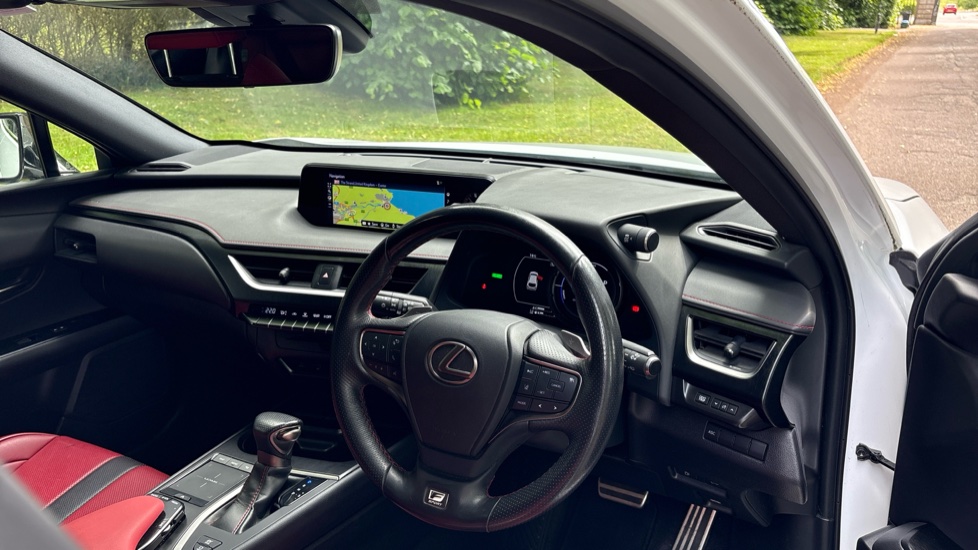 Lexus UX 250h 2.0 F-Sport 5dr CVT [Nav] Hybrid Hatchback - Image 11