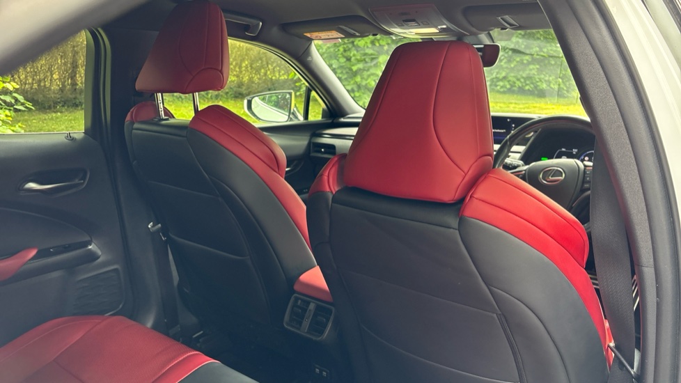 Lexus UX 250h 2.0 F-Sport 5dr CVT [Nav] Hybrid Hatchback - Image 43