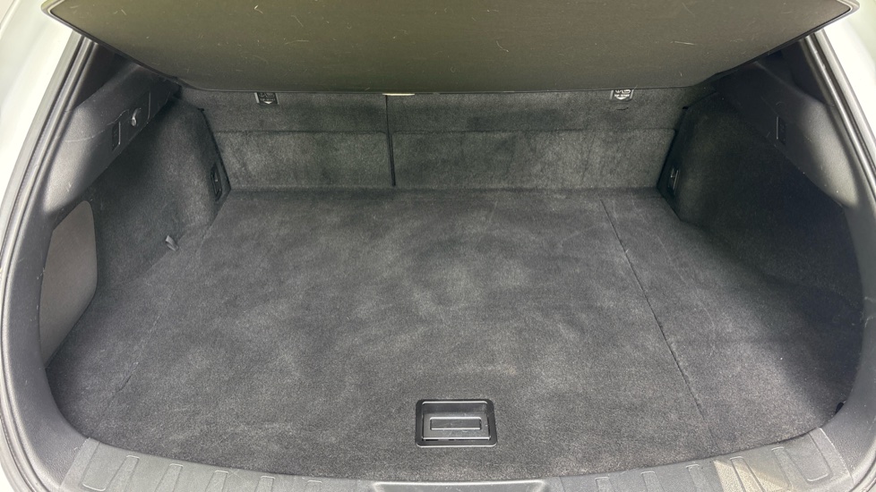 Lexus UX 250h 2.0 F-Sport 5dr CVT [Nav] Hybrid Hatchback - Image 45