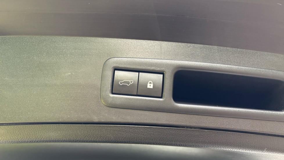 Lexus UX 250h 2.0 F-Sport 5dr CVT [Nav] Hybrid Hatchback - Image 46