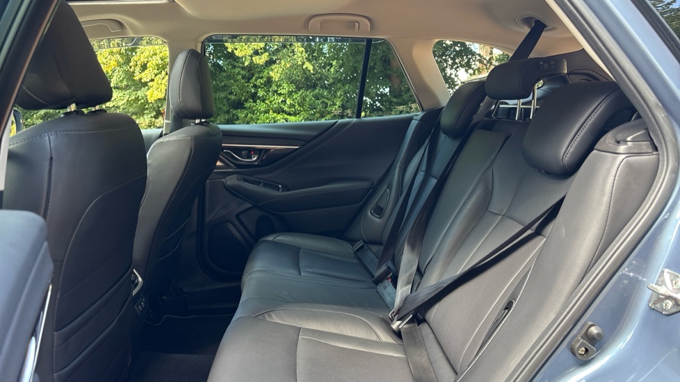 Subaru Outback 2.5i Touring 5dr Lineartronic Petrol Estate - Image 16