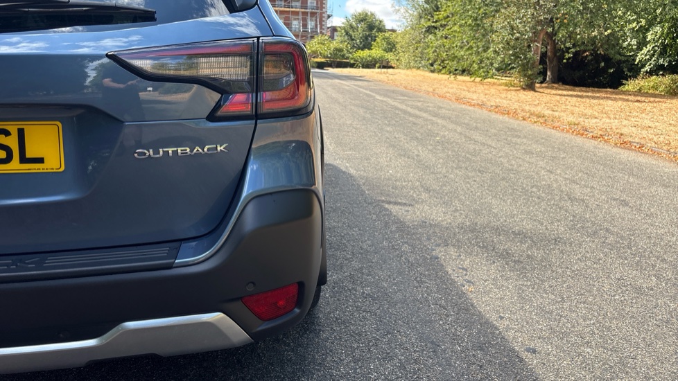 Subaru Outback 2.5i Touring 5dr Lineartronic Petrol Estate - Image 30