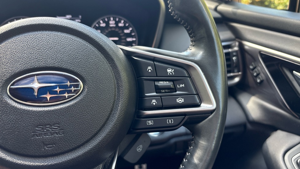 Subaru Outback 2.5i Touring 5dr Lineartronic Petrol Estate - Image 39