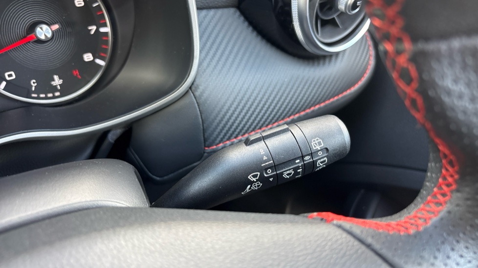 MG ZS 1.5 VTi-TECH Excite 5dr Petrol Hatchback - Image 36