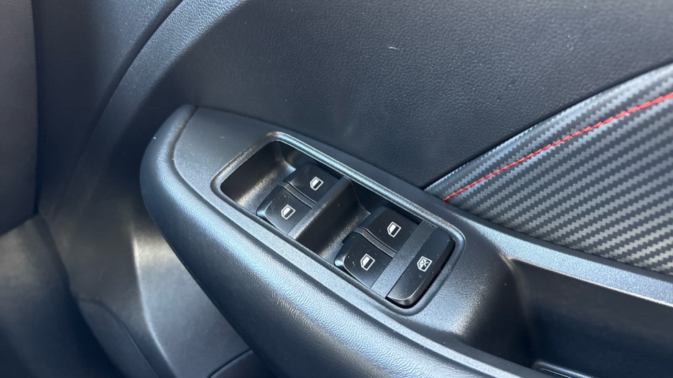 MG ZS 1.5 VTi-TECH Excite 5dr Petrol Hatchback - Image 38