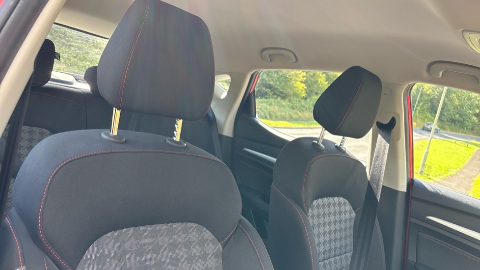 MG ZS 1.5 VTi-TECH Excite 5dr Petrol Hatchback - Image 42
