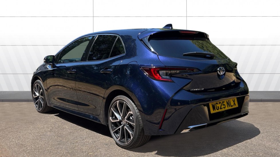 Toyota Corolla 2.0 Hybrid Excel 5dr CVT Hybrid Hatchback - Image 2