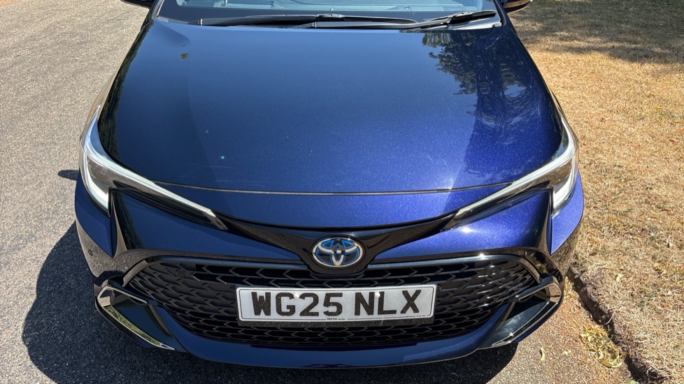 Toyota Corolla 2.0 Hybrid Excel 5dr CVT Hybrid Hatchback - Image 8