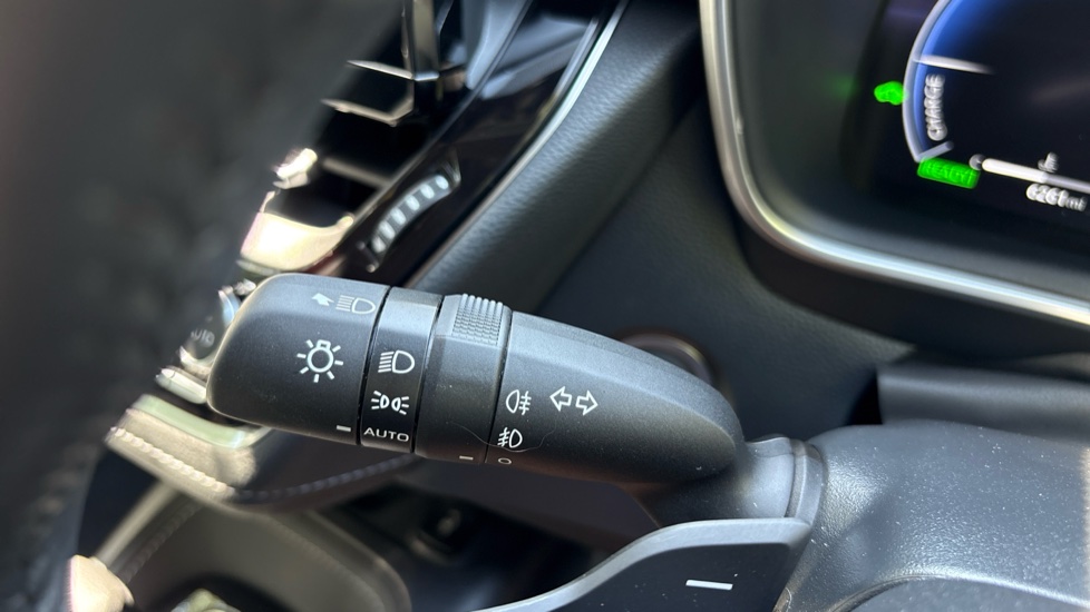 Toyota Corolla 2.0 Hybrid Excel 5dr CVT Hybrid Hatchback - Image 39