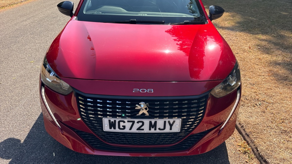 Peugeot 208 1.2 PureTech 130 Allure Premium + 5dr EAT8 Petrol Hatchback - Image 8