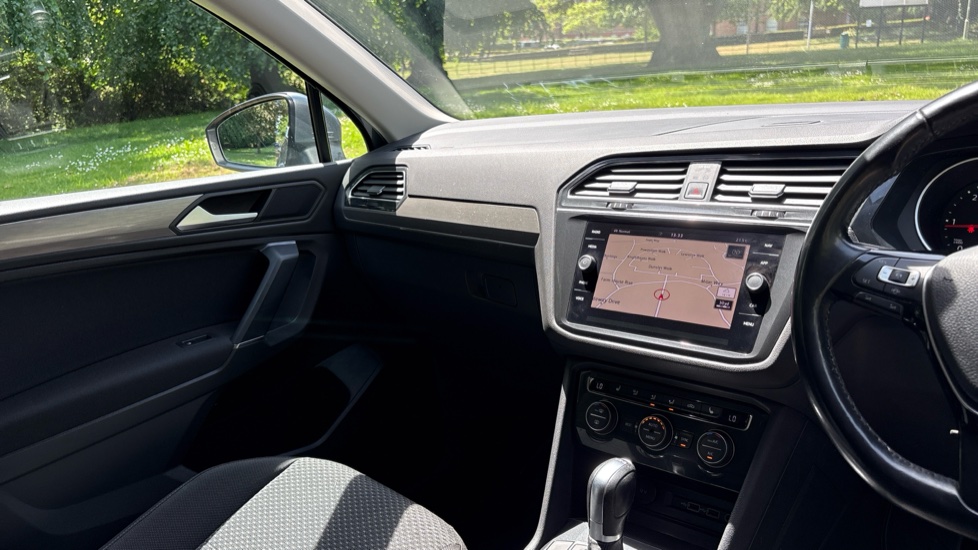 Volkswagen Tiguan Allspace 2.0 TDI 4Motion Match 5dr DSG Diesel Estate - Image 14