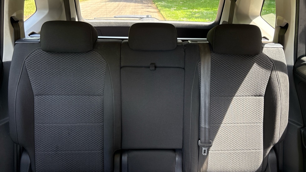 Volkswagen Tiguan Allspace 2.0 TDI 4Motion Match 5dr DSG Diesel Estate - Image 15