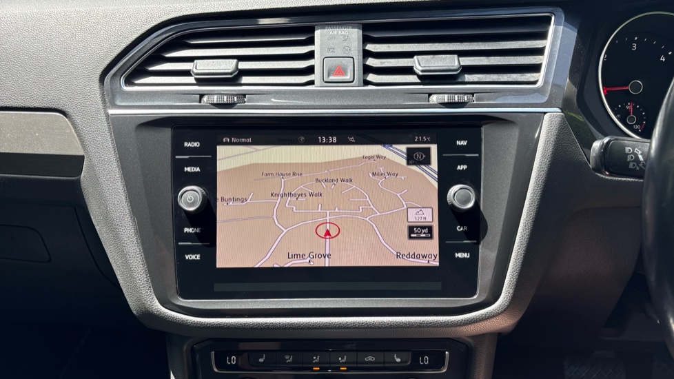Volkswagen Tiguan Allspace 2.0 TDI 4Motion Match 5dr DSG Diesel Estate - Image 29