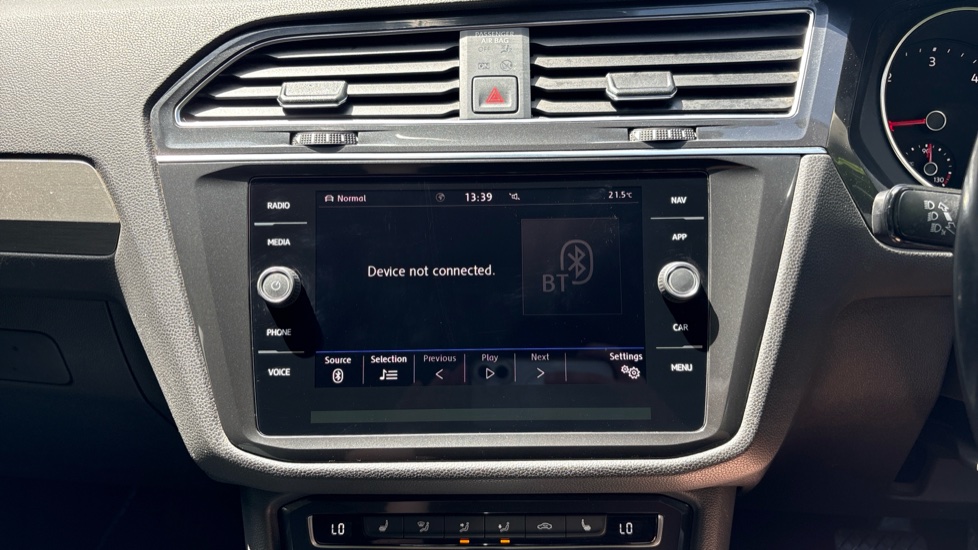 Volkswagen Tiguan Allspace 2.0 TDI 4Motion Match 5dr DSG Diesel Estate - Image 31