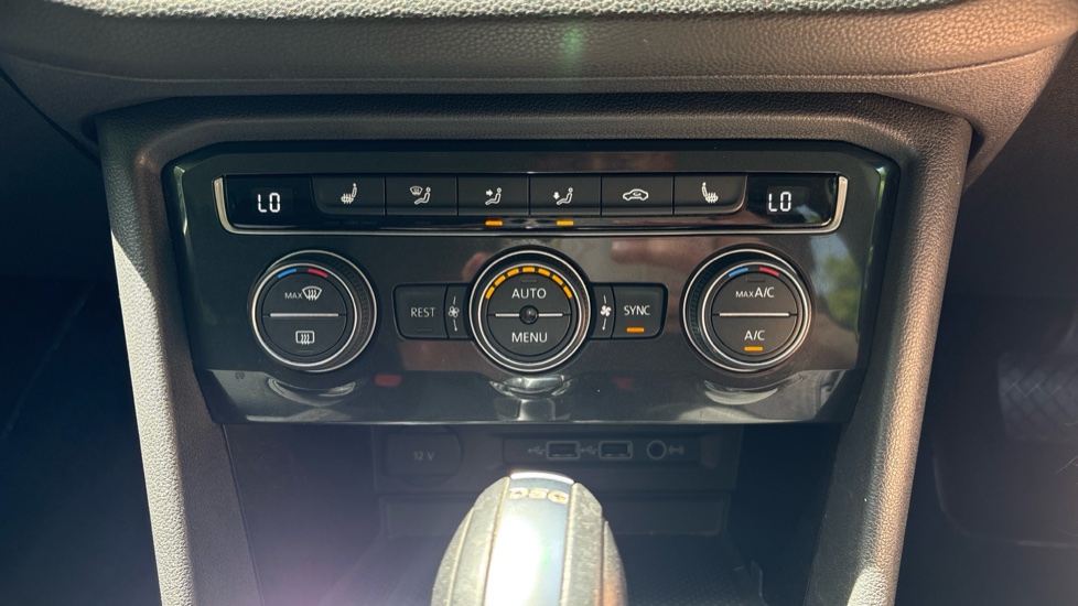 Volkswagen Tiguan Allspace 2.0 TDI 4Motion Match 5dr DSG Diesel Estate - Image 35