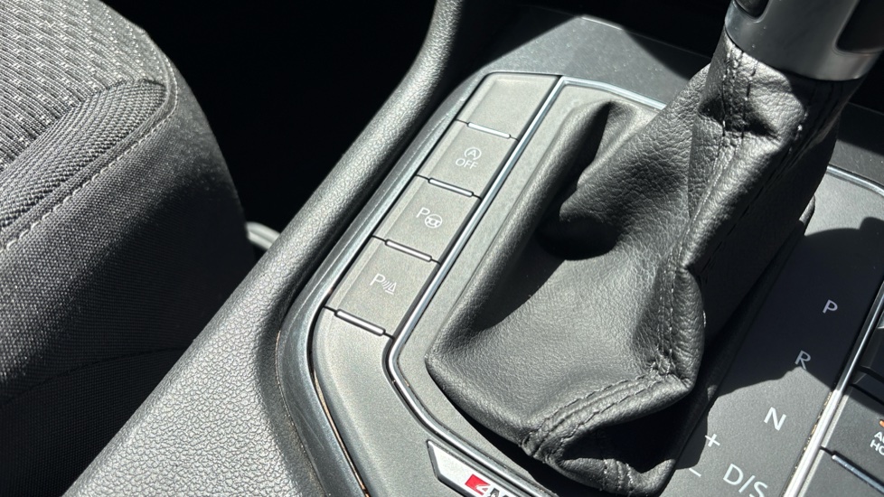 Volkswagen Tiguan Allspace 2.0 TDI 4Motion Match 5dr DSG Diesel Estate - Image 37