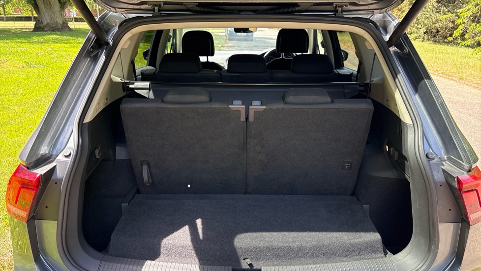 Volkswagen Tiguan Allspace 2.0 TDI 4Motion Match 5dr DSG Diesel Estate - Image 49