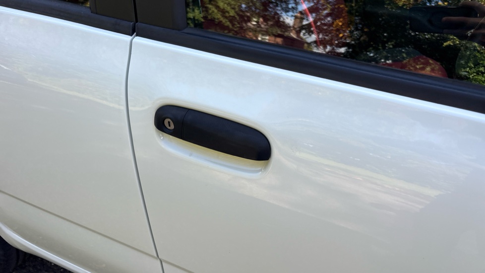 Fiat Panda 1.2 Pop 5dr Petrol Hatchback - Image 25