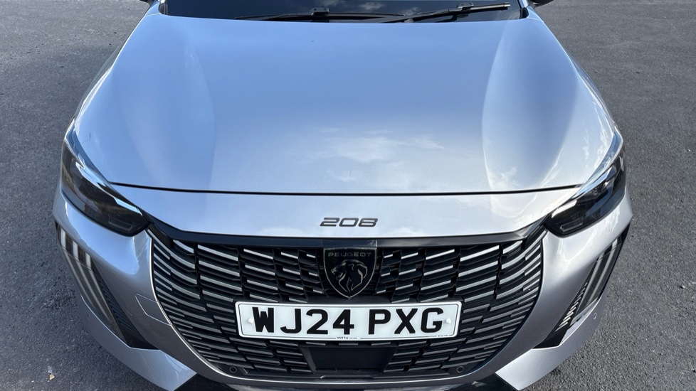 Peugeot 208 1.2 Hybrid 136 GT 5dr e-DSC6 Petrol Hatchback - Image 8