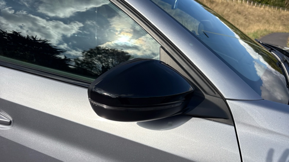 Peugeot 208 1.2 Hybrid 136 GT 5dr e-DSC6 Petrol Hatchback - Image 24