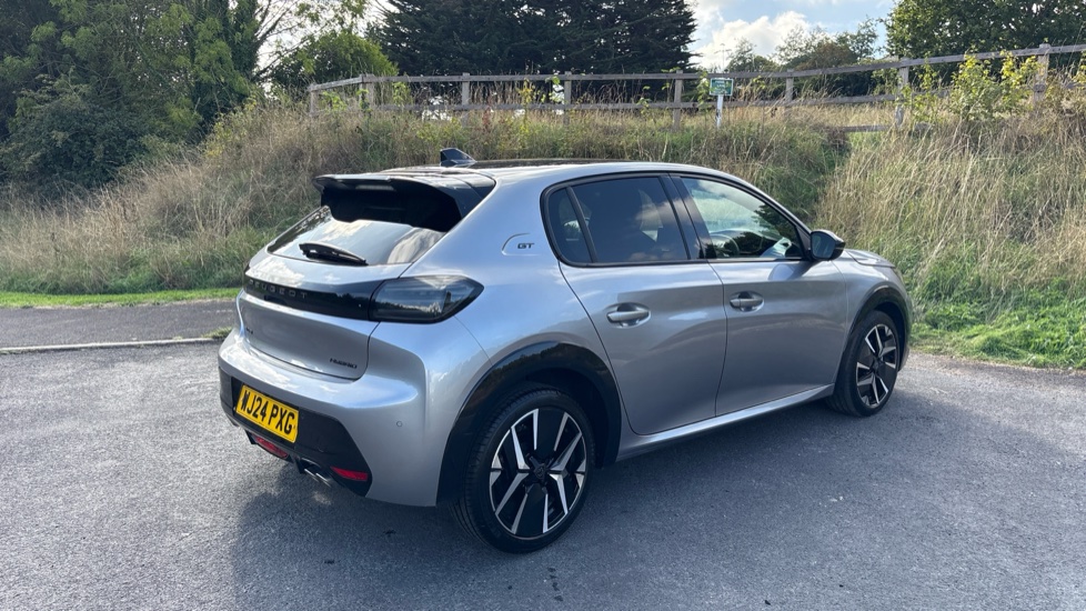 Peugeot 208 1.2 Hybrid 136 GT 5dr e-DSC6 Petrol Hatchback - Image 27