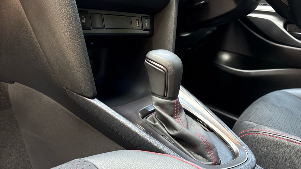 Toyota Yaris Cross 1.5 Hybrid GR Sport 5dr CVT Hybrid Estate - Image 13
