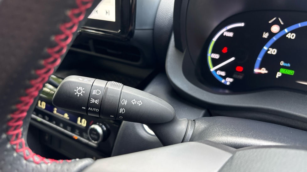 Toyota Yaris Cross 1.5 Hybrid GR Sport 5dr CVT Hybrid Estate - Image 42