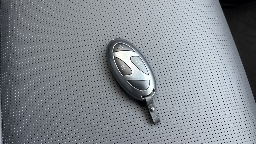 Hyundai SANTA FE 1.6 TGDi Plug-in Hybrid Calligraphy 5dr 4WD Auto Estate - Image 20