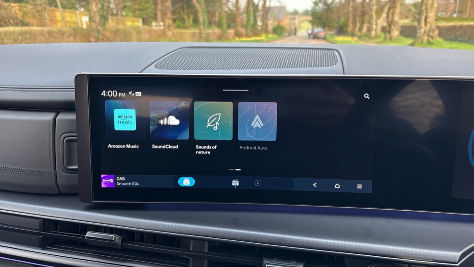 Hyundai SANTA FE 1.6 TGDi Plug-in Hybrid Calligraphy 5dr 4WD Auto Estate - Image 37