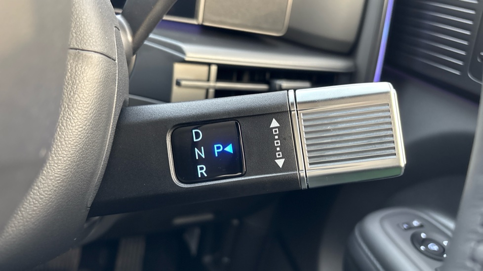 Hyundai SANTA FE 1.6 TGDi Plug-in Hybrid Calligraphy 5dr 4WD Auto Estate - Image 47