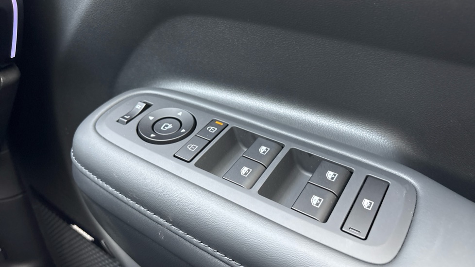 Hyundai SANTA FE 1.6 TGDi Plug-in Hybrid Calligraphy 5dr 4WD Auto Estate - Image 49
