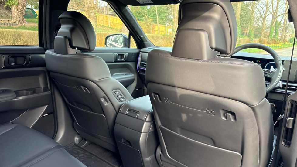 Hyundai SANTA FE 1.6 TGDi Plug-in Hybrid Calligraphy 5dr 4WD Auto Estate - Image 58