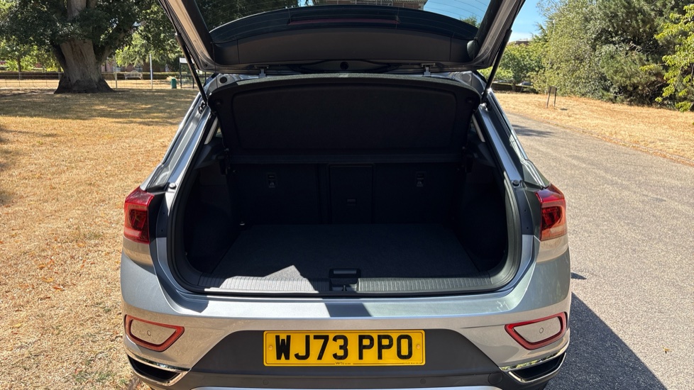 Volkswagen T-Roc 1.5 TSI Style 5dr DSG Petrol Hatchback - Image 4