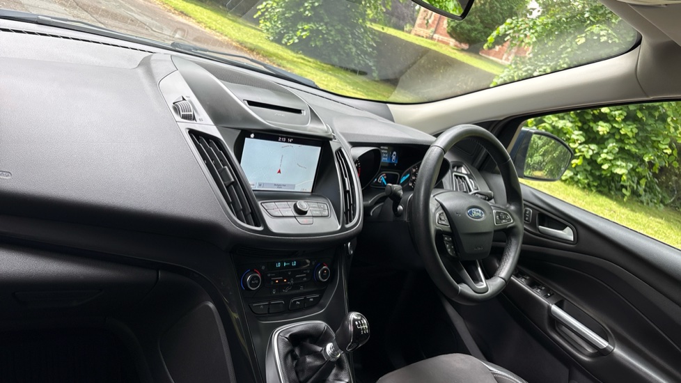 Ford Kuga 1.5 EcoBoost Titanium Edition 5dr 2WD Petrol Estate - Image 9