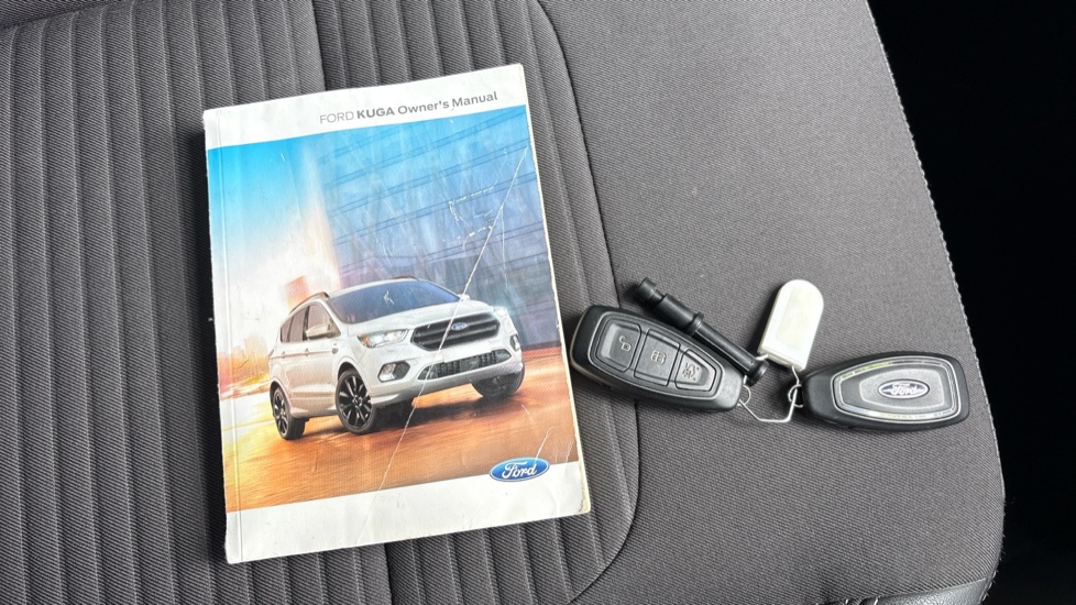 Ford Kuga 1.5 EcoBoost Titanium Edition 5dr 2WD Petrol Estate - Image 19