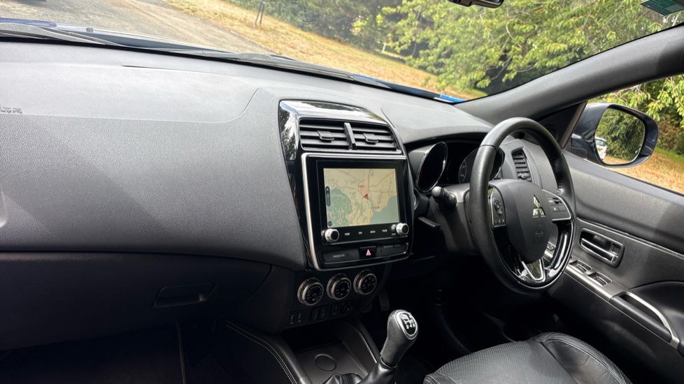Mitsubishi ASX 2.0 Exceed 5dr Petrol Estate - Image 9