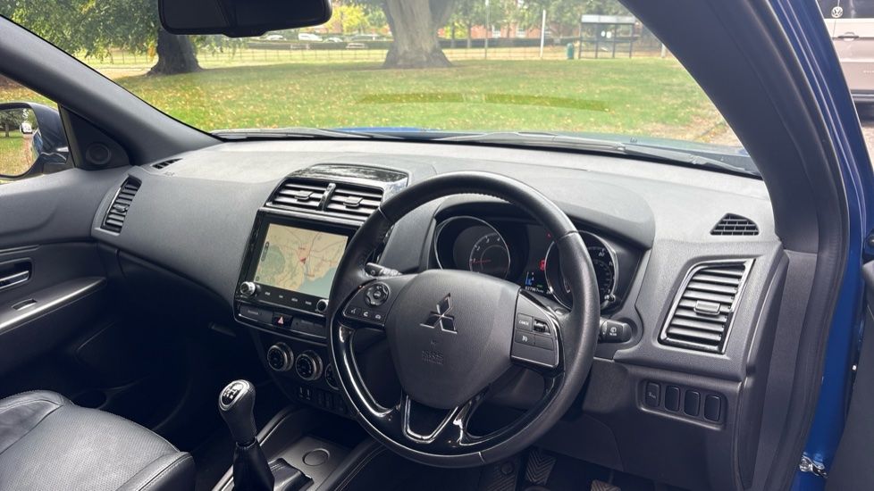 Mitsubishi ASX 2.0 Exceed 5dr Petrol Estate - Image 11