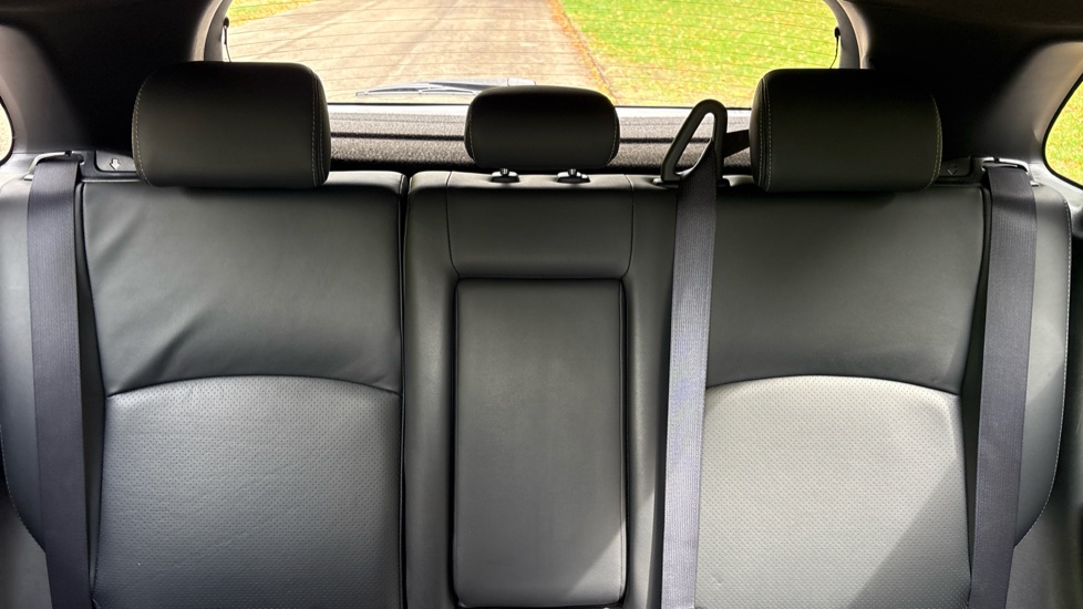 Mitsubishi ASX 2.0 Exceed 5dr Petrol Estate - Image 15