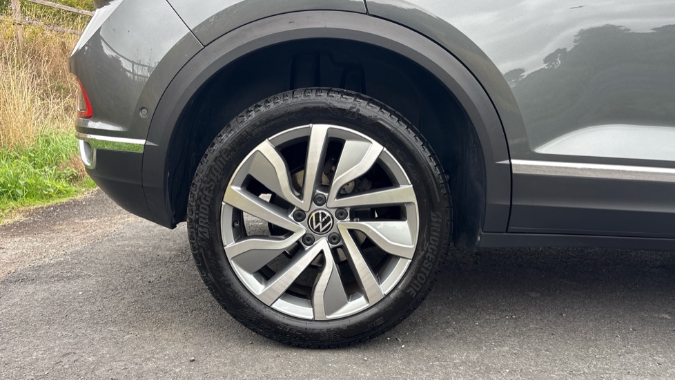 Volkswagen T-Roc 1.5 TSI Style 5dr DSG Petrol Hatchback - Image 7