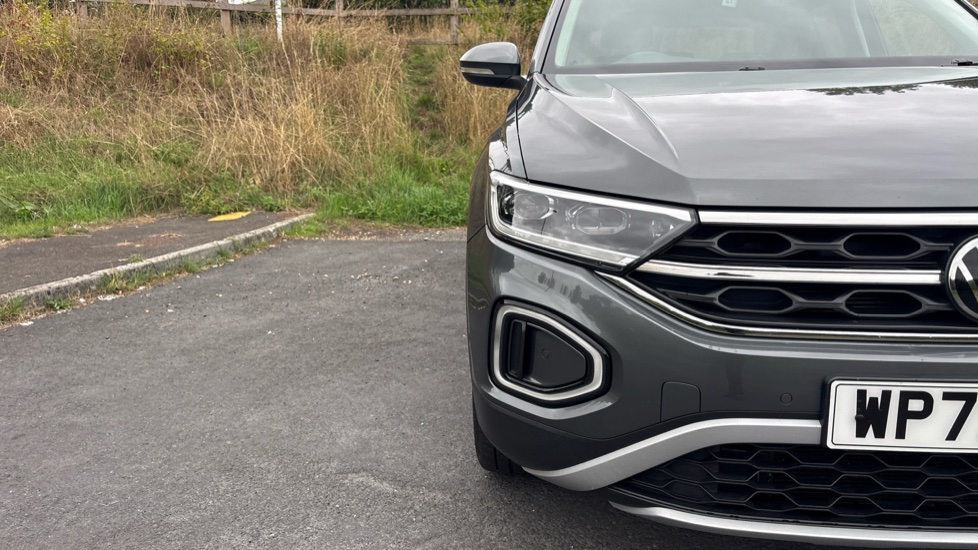 Volkswagen T-Roc 1.5 TSI Style 5dr DSG Petrol Hatchback - Image 23