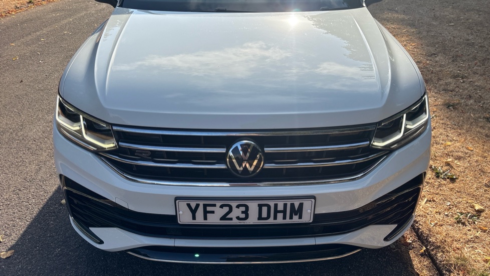 Volkswagen Tiguan 1.5 TSI 150 R-Line Edition 5dr DSG Petrol Estate - Image 8