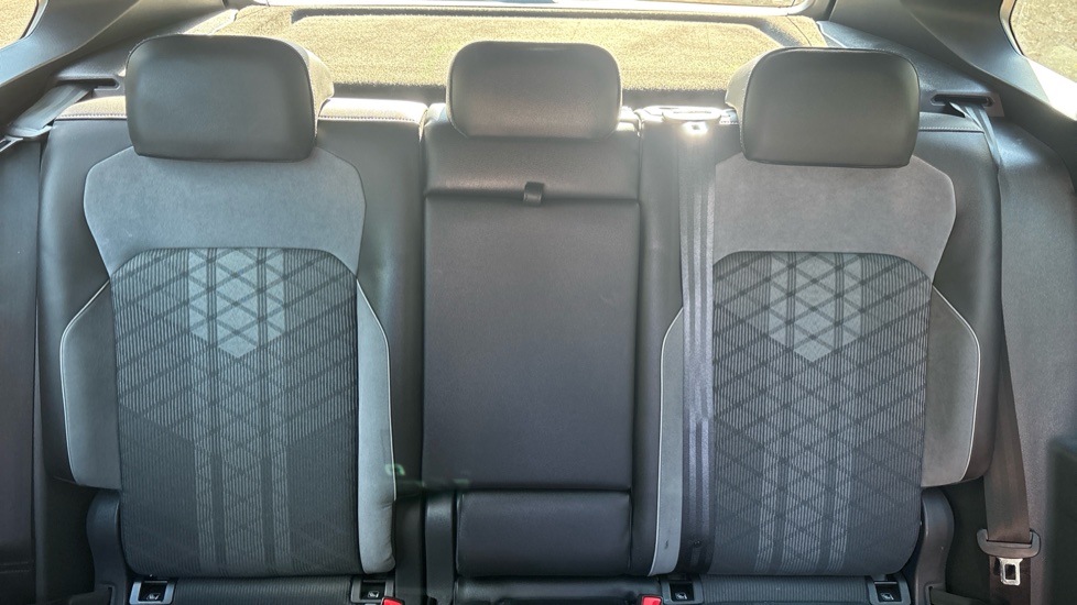 Volkswagen Tiguan 1.5 TSI 150 R-Line Edition 5dr DSG Petrol Estate - Image 15