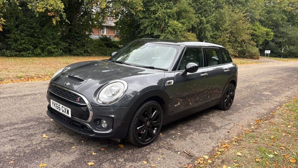 MINI Clubman 2.0 Cooper S D ALL4 6dr Auto Diesel Estate - Image 22