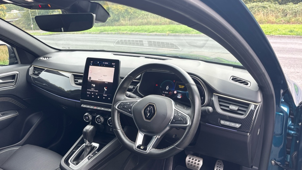 Renault Arkana 1.6 E-Tech full hybrid 145 Engineered 5dr Auto Hybrid Estate - Image 11