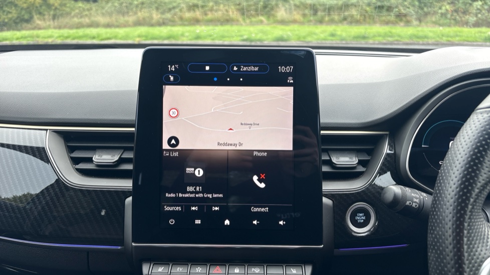 Renault Arkana 1.6 E-Tech full hybrid 145 Engineered 5dr Auto Hybrid Estate - Image 12