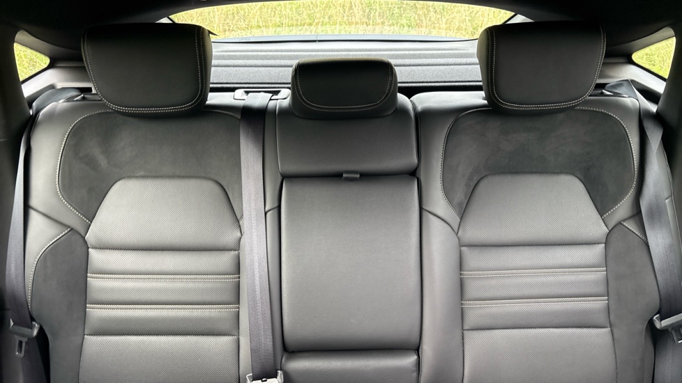 Renault Arkana 1.6 E-Tech full hybrid 145 Engineered 5dr Auto Hybrid Estate - Image 15