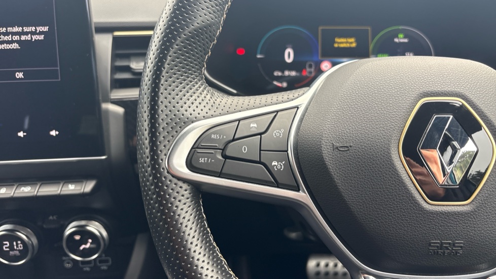 Renault Arkana 1.6 E-Tech full hybrid 145 Engineered 5dr Auto Hybrid Estate - Image 36
