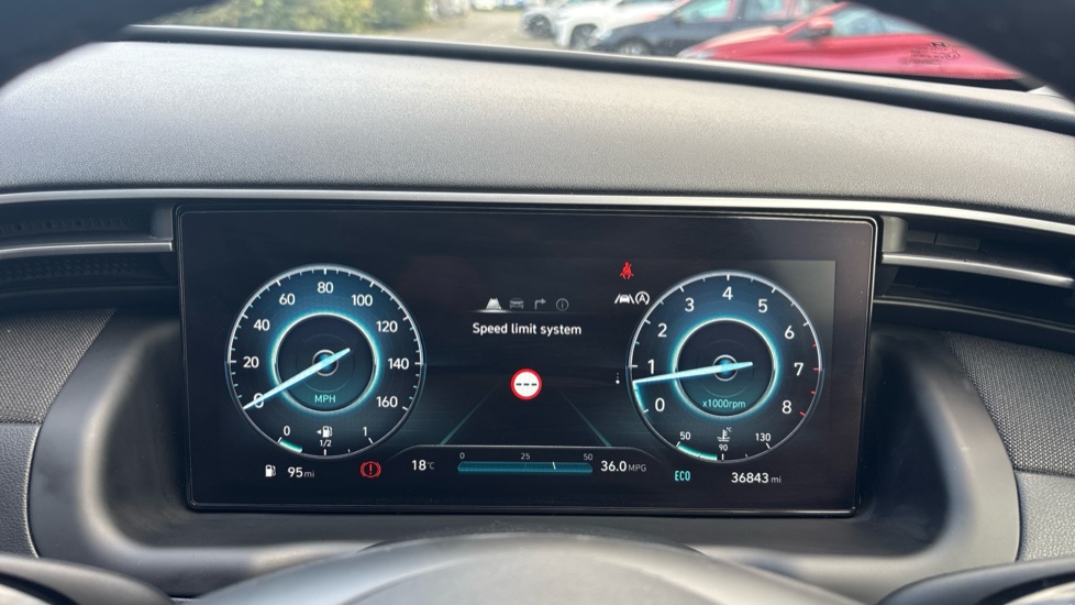 Hyundai TUCSON 1.6 TGDi SE Connect 5dr 2WD Petrol Estate - Image 18